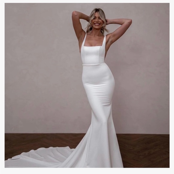 Ivory Wedding Gown - Picture 2 of 5